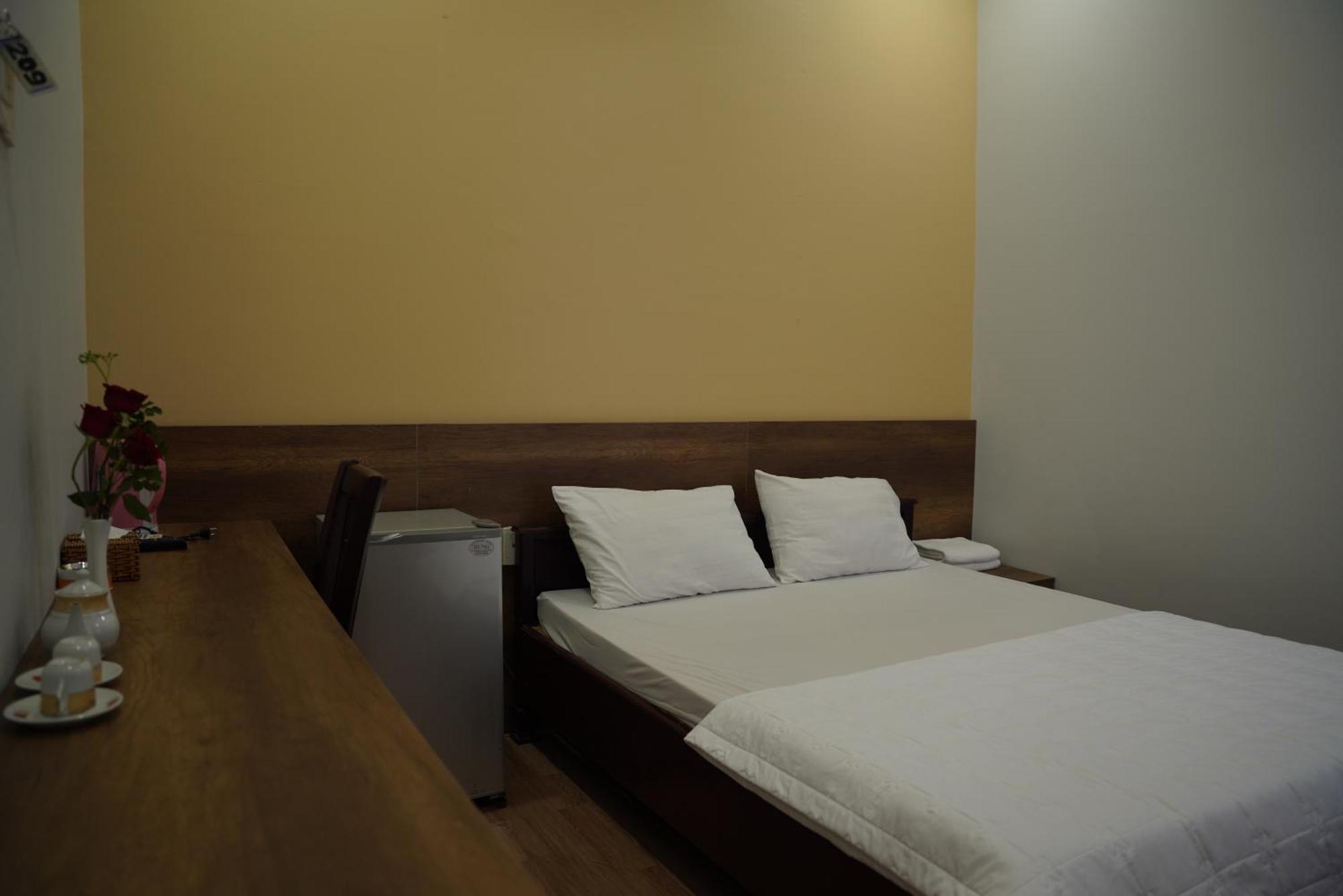 Khach San De Vuong Hotel Cao Lãnh Buitenkant foto