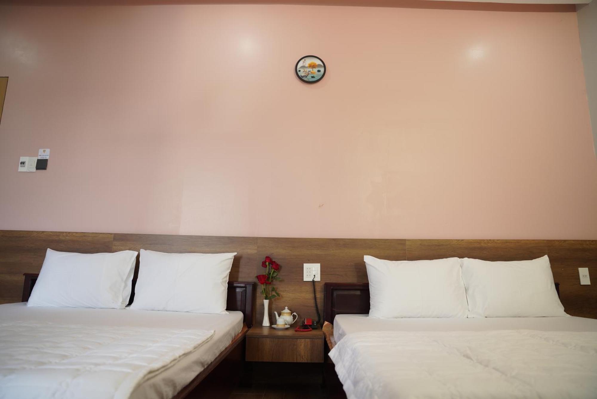Khach San De Vuong Hotel Cao Lãnh Buitenkant foto