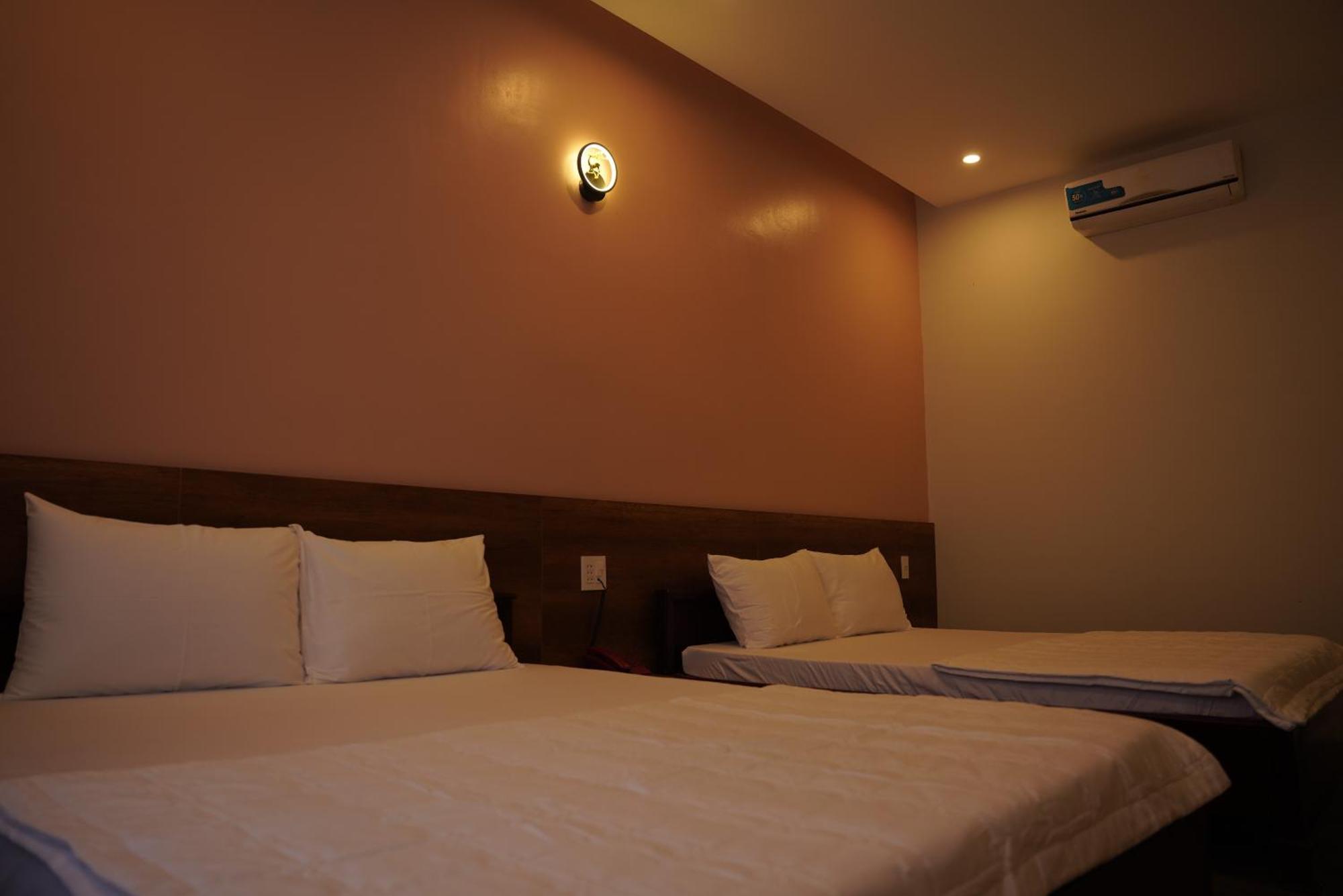 Khach San De Vuong Hotel Cao Lãnh Buitenkant foto