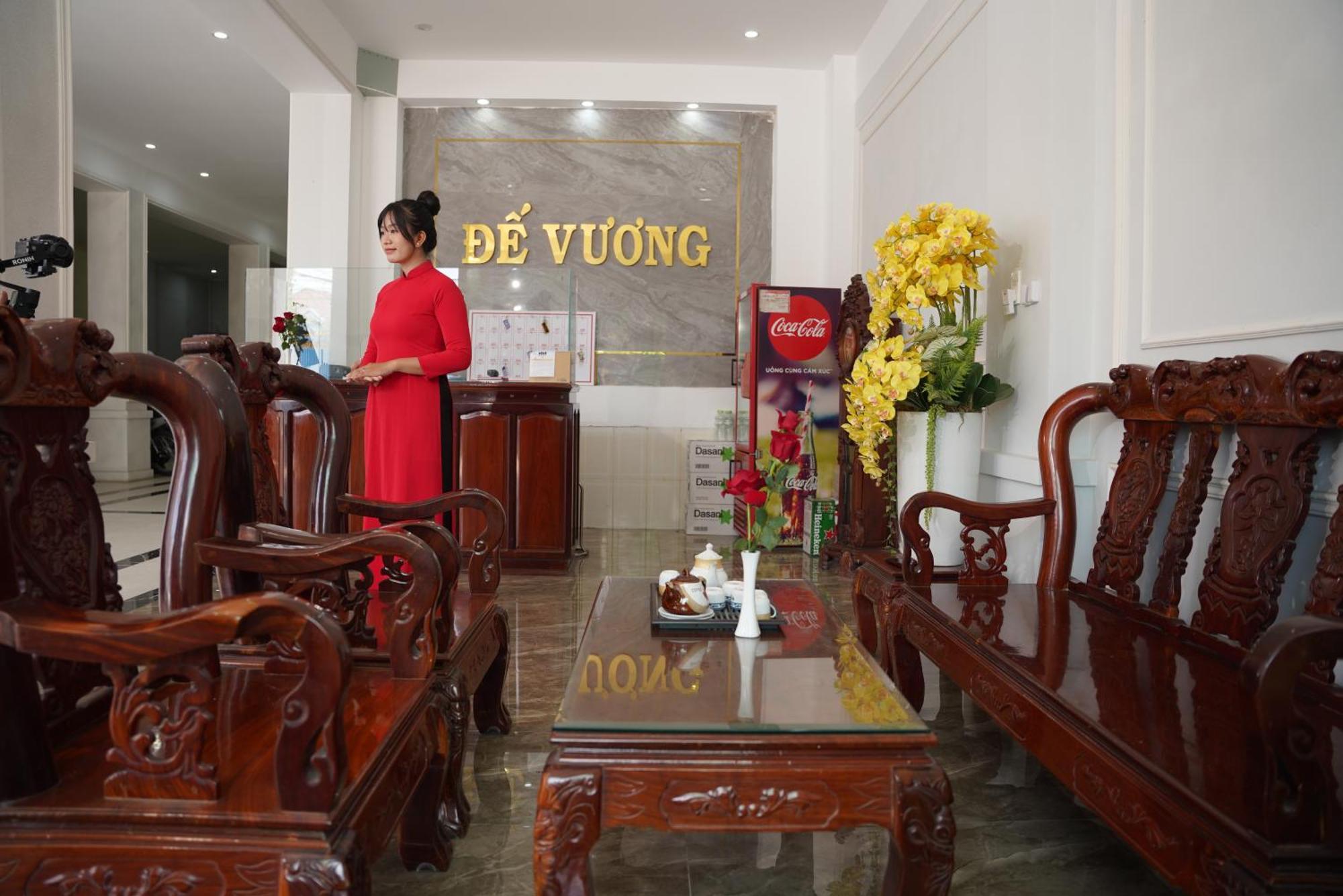 Khach San De Vuong Hotel Cao Lãnh Buitenkant foto